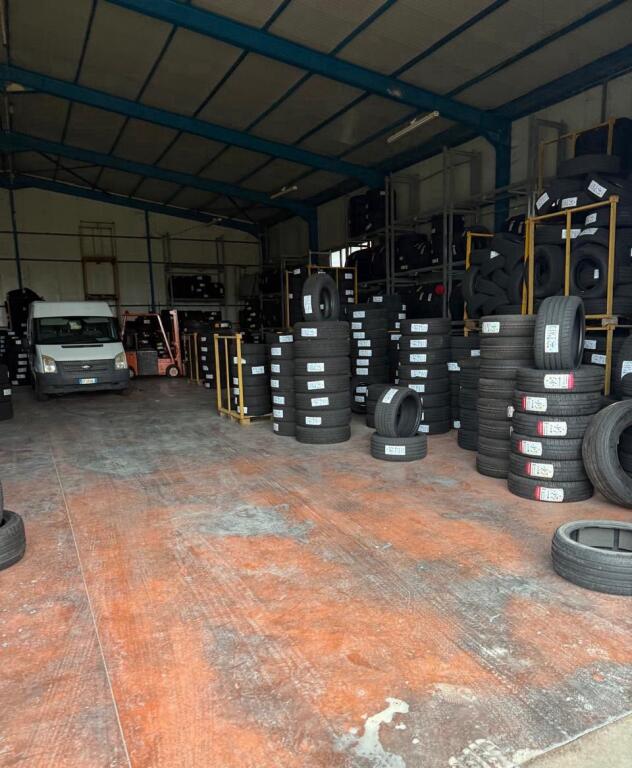 WAREHOUSE FOR RENT 500 M2 KASHAR 1500 EURO