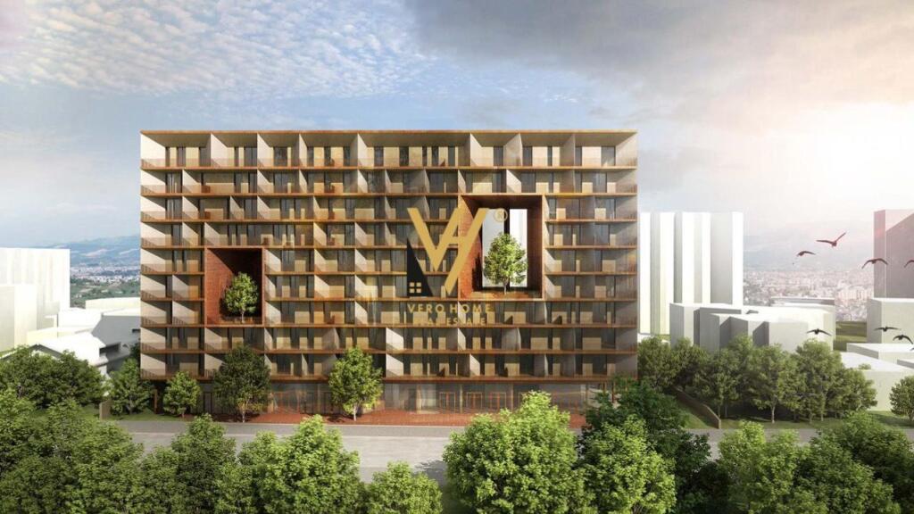 JEPET ZYRE 114 M2 ME QERA TE KOMUNA E PARISIT 1.500 EURO