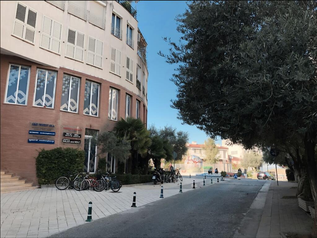 Jepet 2+1 me Qera prane Eleonores