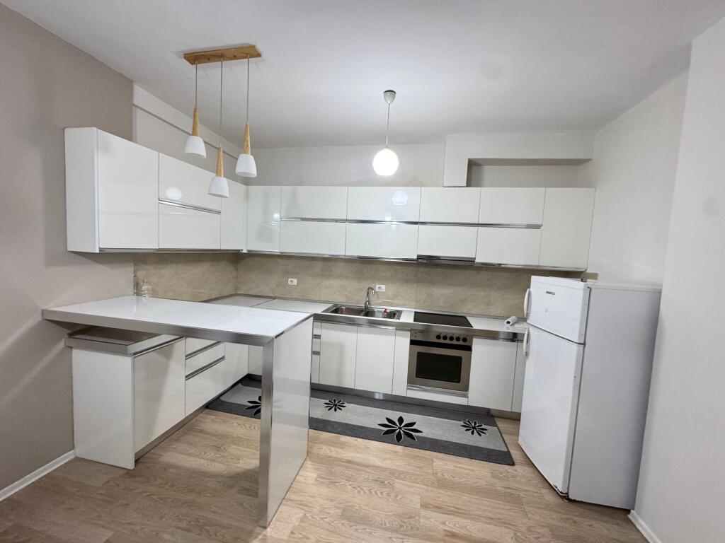 Kodra e Diellit – Appartamento 2+1 in affitto