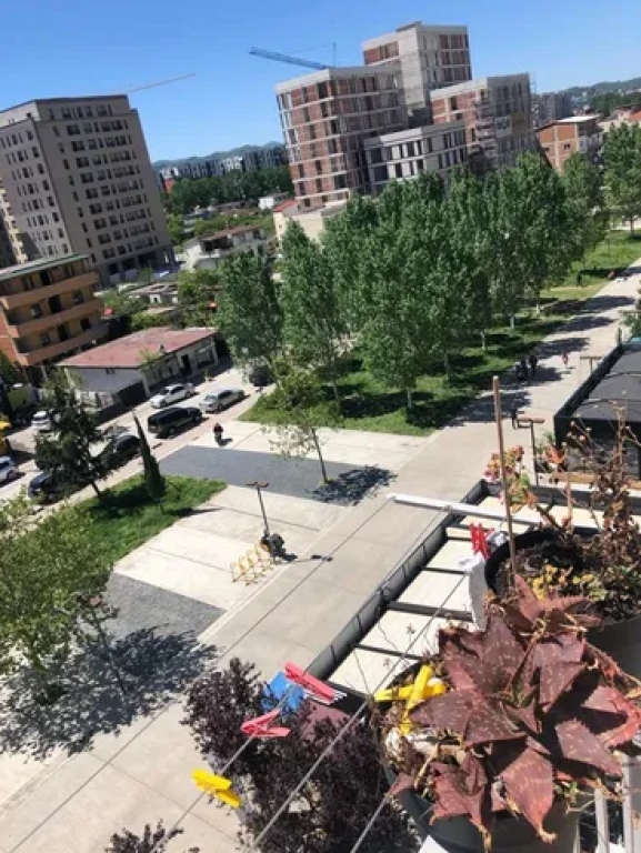 Ambient Zyre për Qira , Fusha e Aviacionit