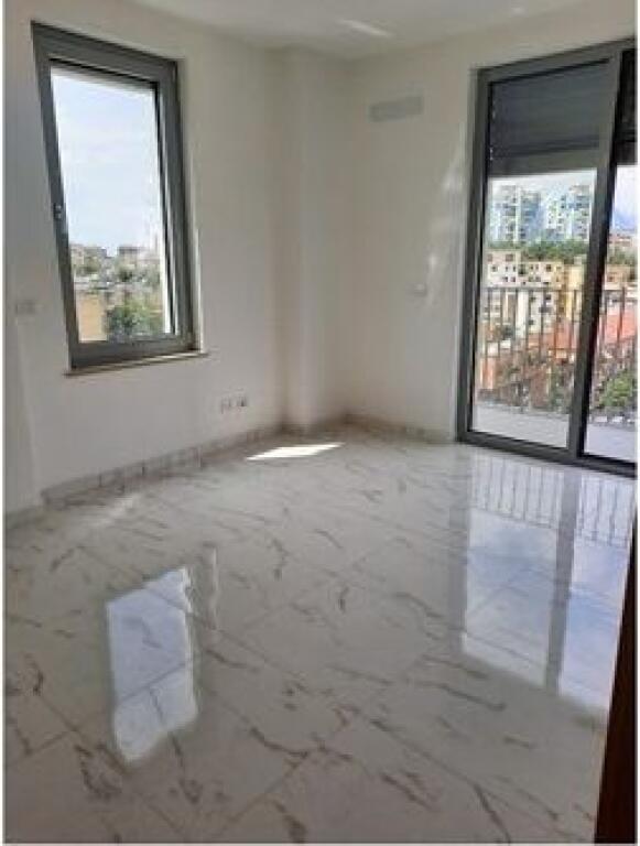 ZYRE ME QIRA TEK STADIUMI DINAMO