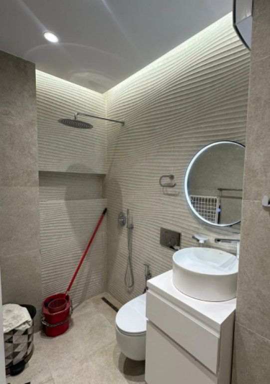 🏠 Apartament me Qira 2+1