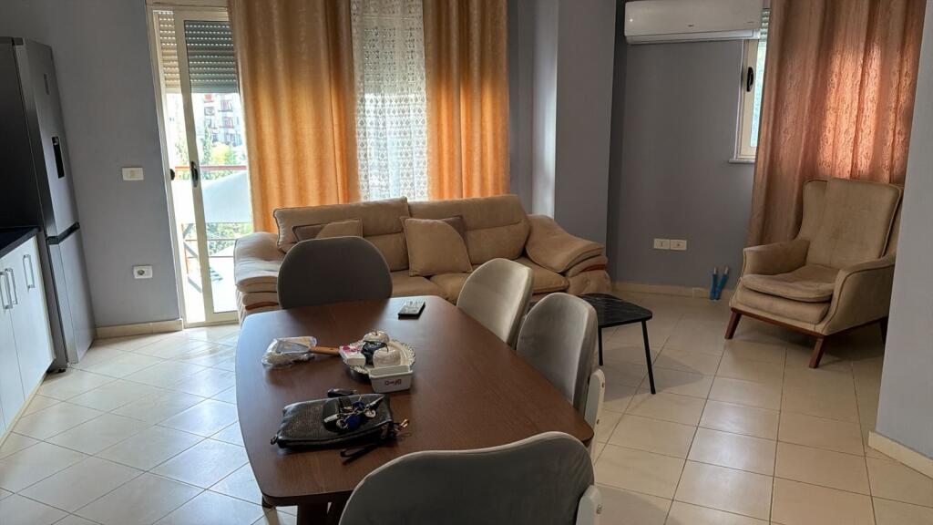 Affittasi 1+1 a Eleonora vicino a Kodra Diellit 550€
