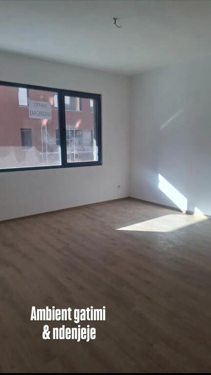 SHITET APARTAMENT 2+1 TE RESTORANT XIBRAKU.