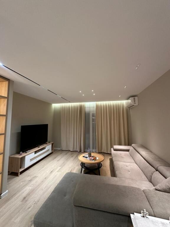 🏡 Apartment for rent 2+1+2 + 3 Balconies – Migjeni Boulevard, Astir