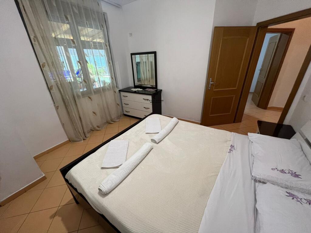 APARTAMENT ME QERA 2+1 ZOGU I ZI 85.000 LEKE