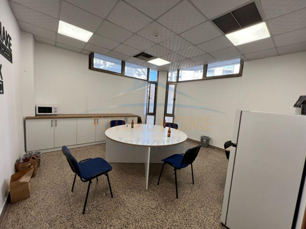 Qera, Ambjent Biznesi per zyra , Blloku Tirane