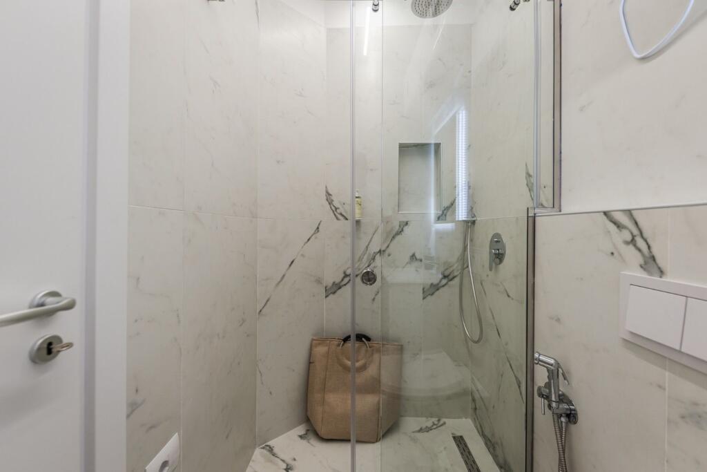 Jepet me qira 1+1 rr.Myslym Shyri 700 mije leke