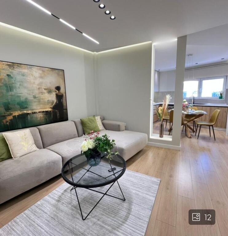 Apartament super per shitje 2+1+2 prane zogut zi