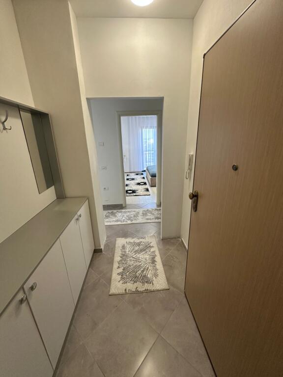 In affitto 1+1+parcheggio Green City 550 mila lek