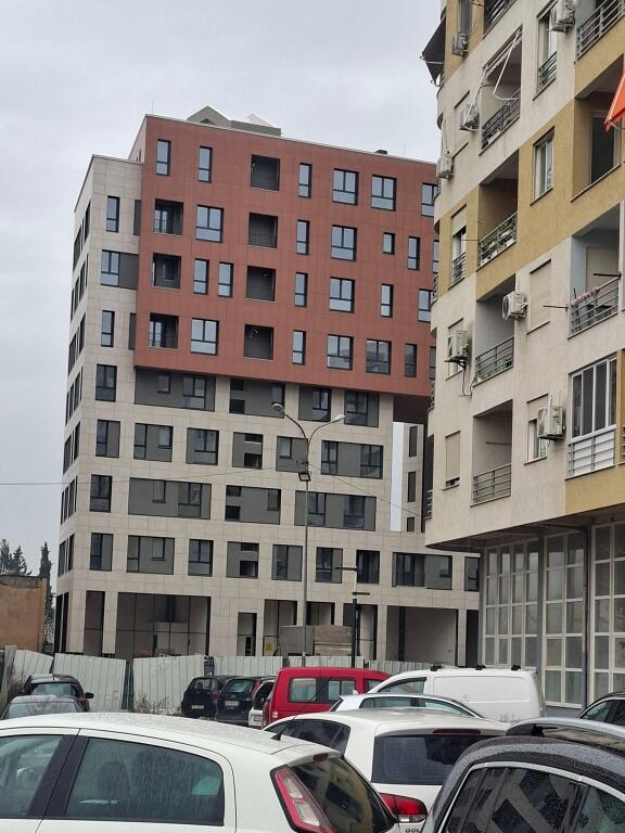 SHITET APARTAMENT 1+1 BULEVARDI I RI 140.000 €