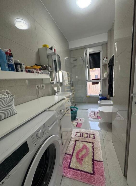 Shitet apartament 1+1 te Ish Fusha e Aviacionit