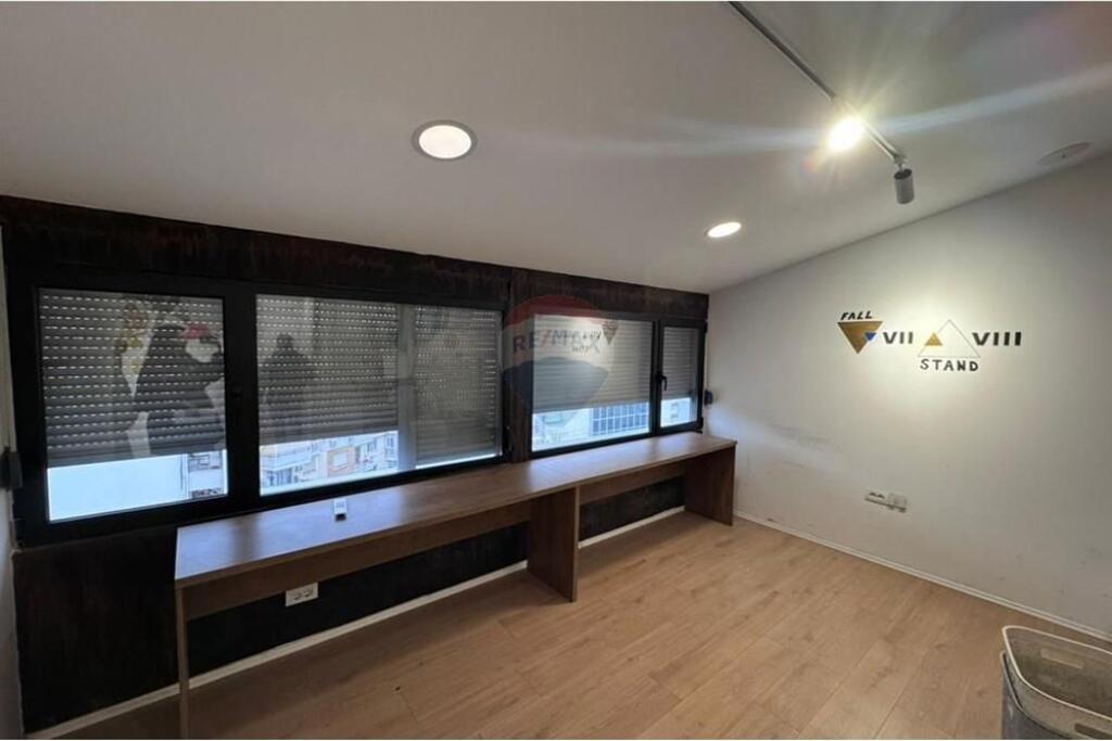 Ambient Zyrash per qira ne Rr.Todi Shkurti, !