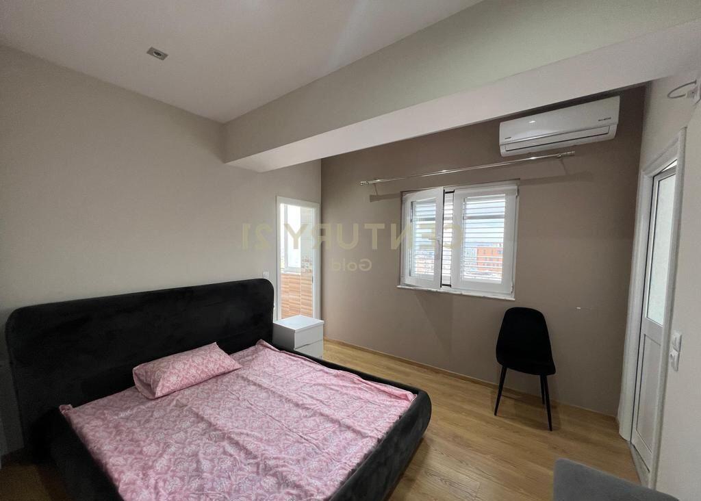 Jepet me qera 2+1+2 ne Rrugen Dritan Hoxha