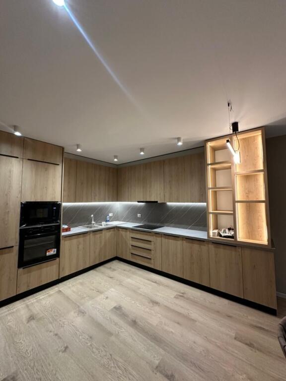 🏡 Apartment for rent 2+1+2 + 3 Balconies – Migjeni Boulevard, Astir