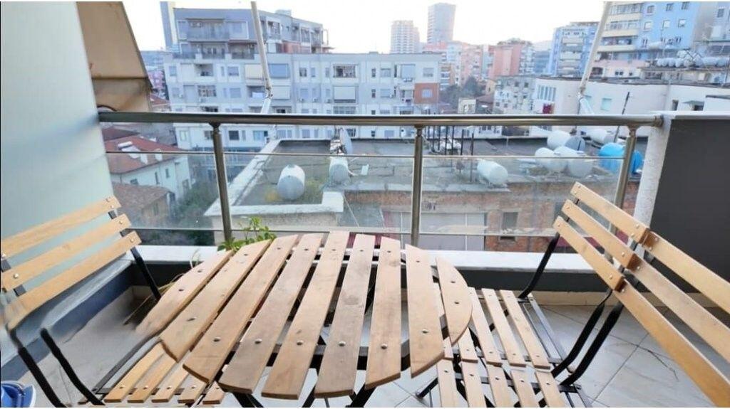 JEPET APARTAMENT 2+1 PER QIRA PRANE PAZARIT! 820 € /Muaj