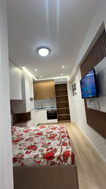 Jepet Studio me qera Liqeni i Thate