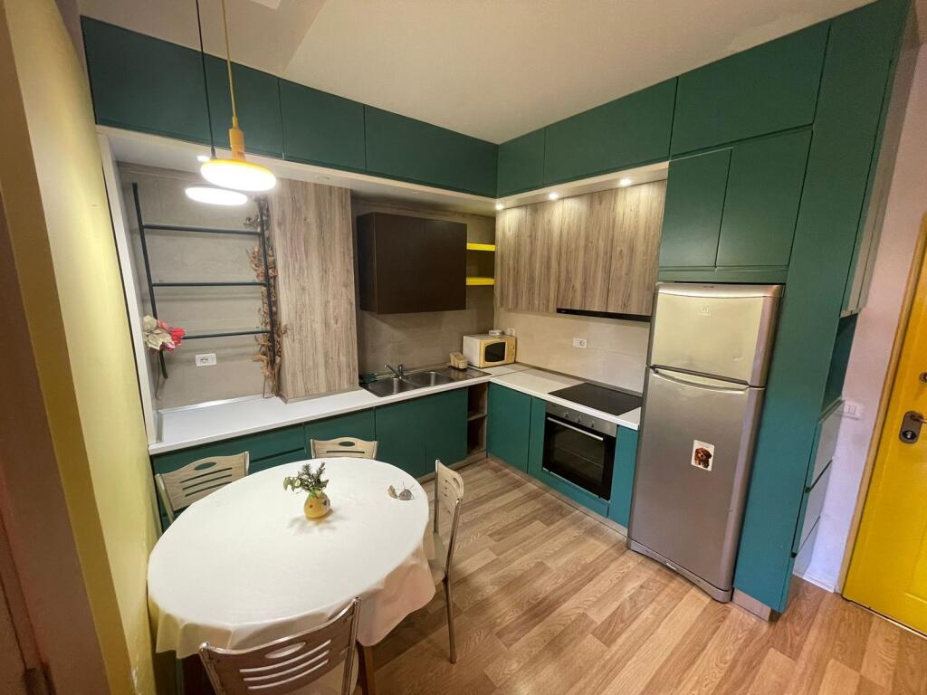 🔑 Shitet apartament 1+1 + verandë në përdorim 📍 Rezidenca Kodra e Diellit 2