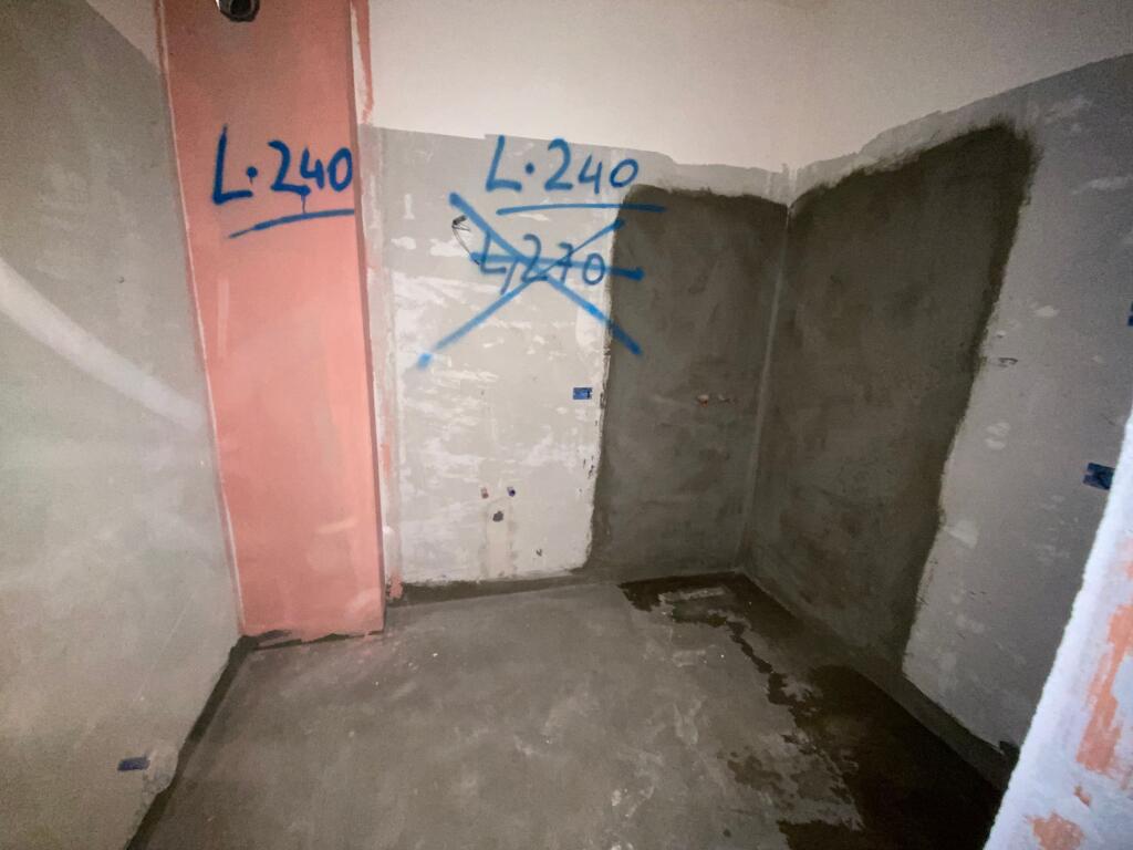 2+1 for sale in Paskuqan, 128000 lek