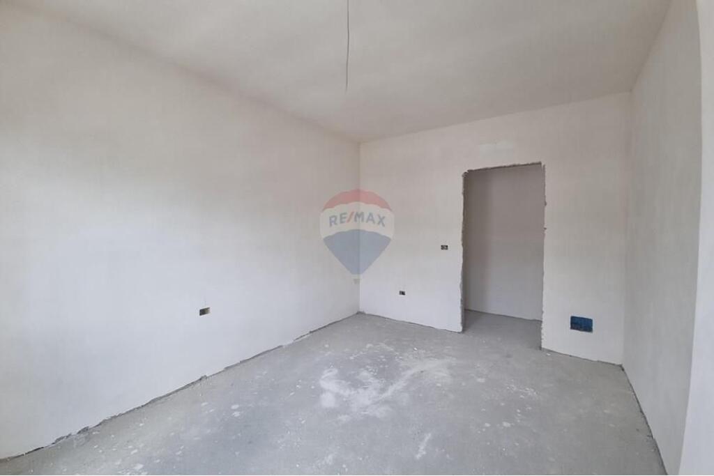 Appartamento in vendita 2+1+2 a Univers City