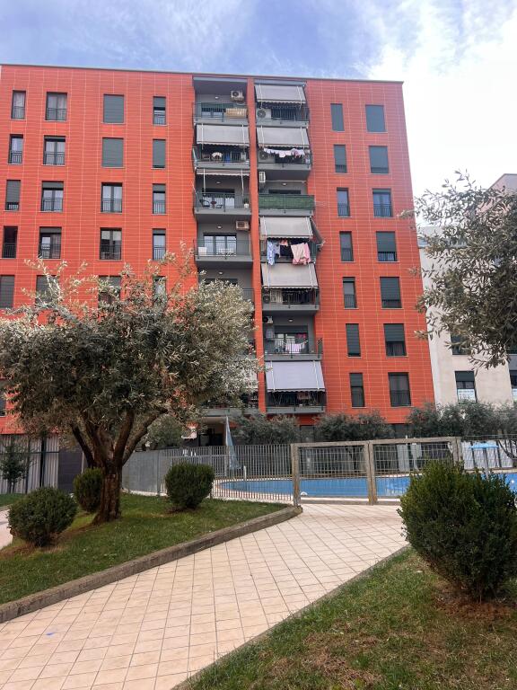 In affitto 1+1+parcheggio Green City 550 mila lek