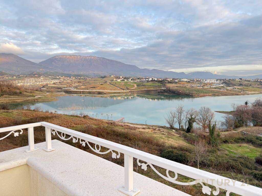 Vile per qira tek Liqeni i Farkes! 3,000 € /Muaj