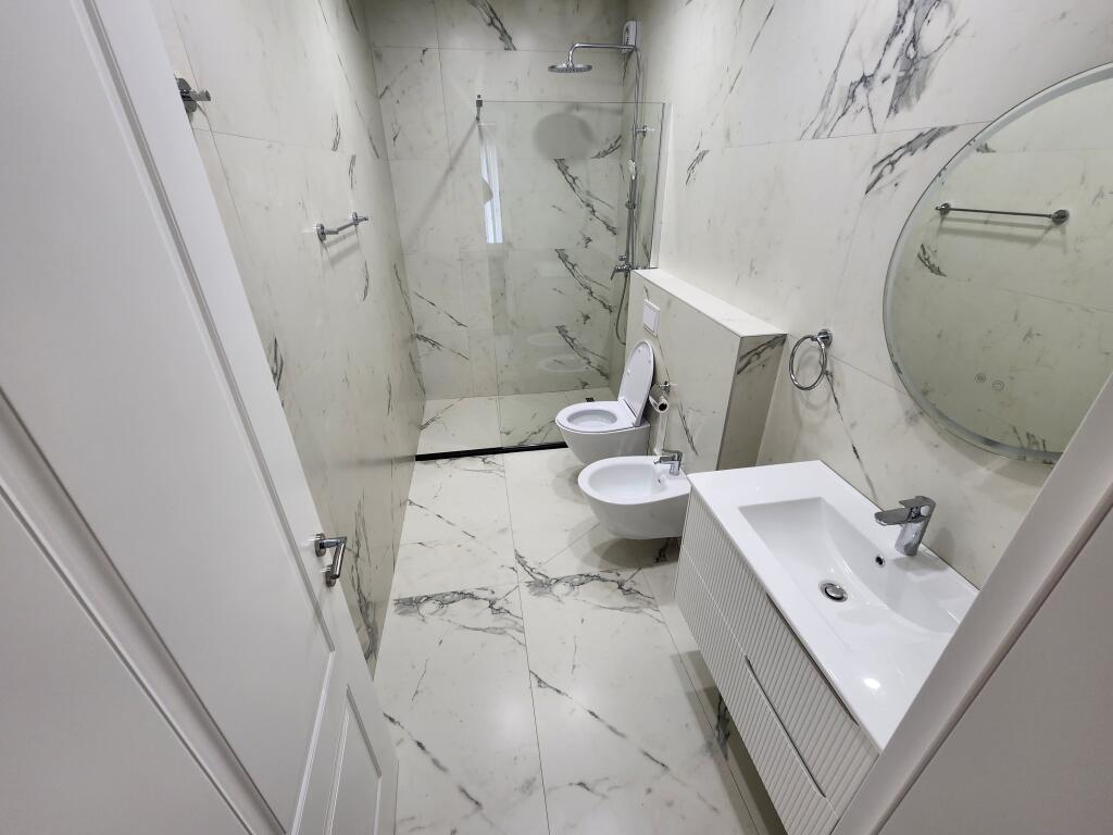 Affitto 2+1+2+Posto Auto Lago Secco