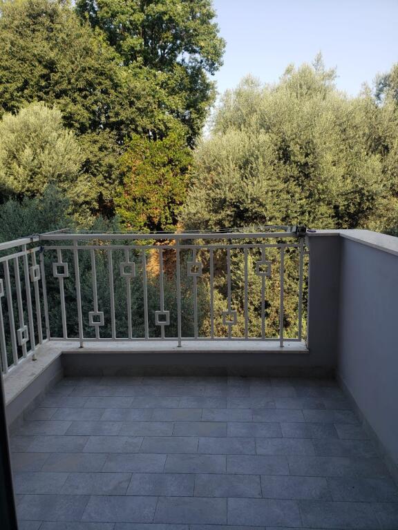 apartament 2+1 me qira te komleksi Platea ne Fresk