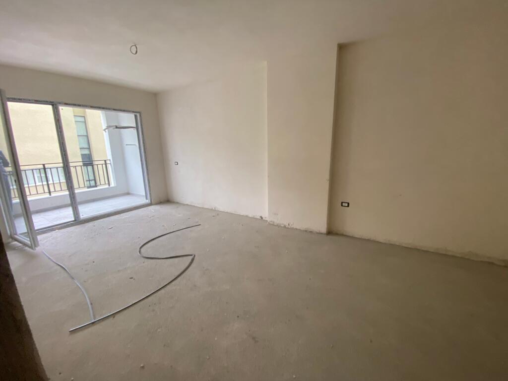 2+1 for sale in Paskuqan, 128000 lek