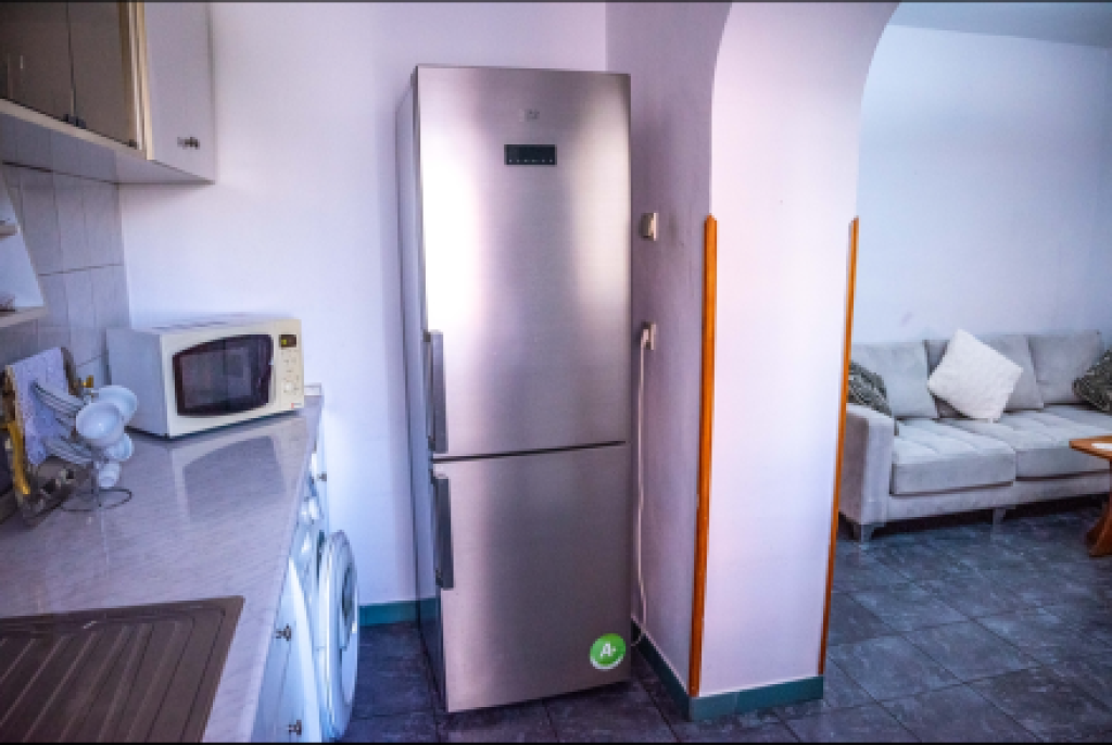 APARTAMENT 2+1 TEK PAZARI I RI ME QERA