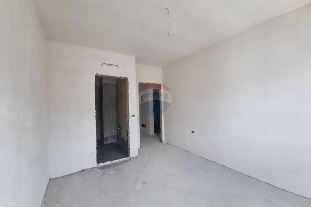 Appartamento in vendita 2+1+2 a Univers City