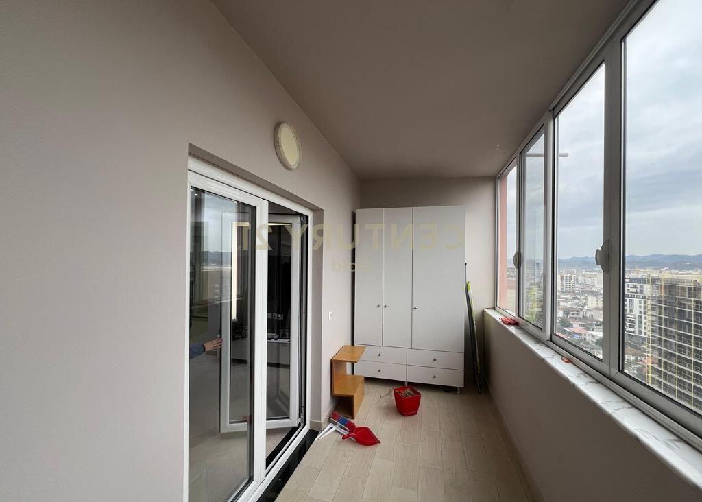 Jepet me qera 2+1+2 ne Rrugen Dritan Hoxha