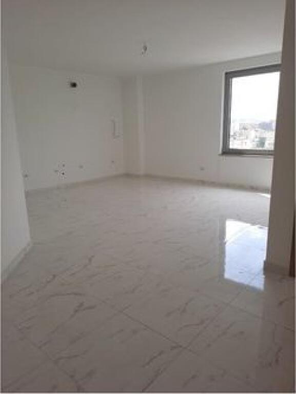 ZYRE ME QIRA TEK STADIUMI DINAMO