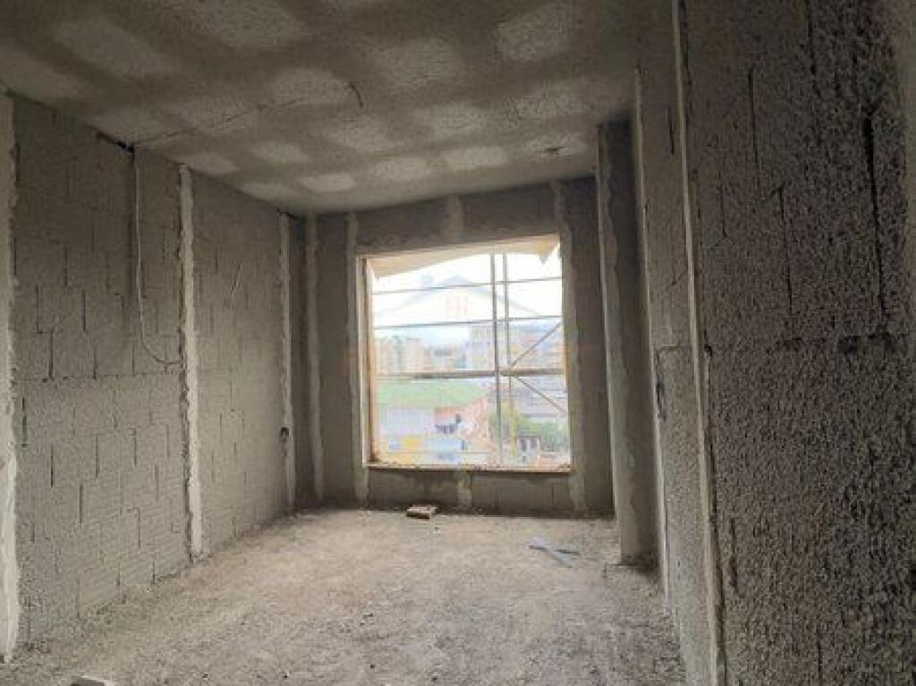 Shitet, Apartament 2+1+2, Rruga Jordan Misja, Tirane.