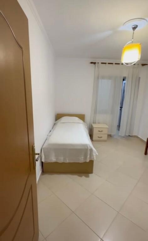 Jepet me qira 2+1+1 XHAMLLIKU 55.000 leke