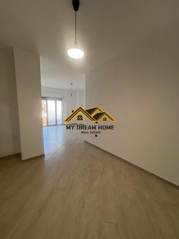 SHITET APARTAMENT 2+1+2TUALETE+2 BALLKONE PRANE PALLATIT SPORTIT!