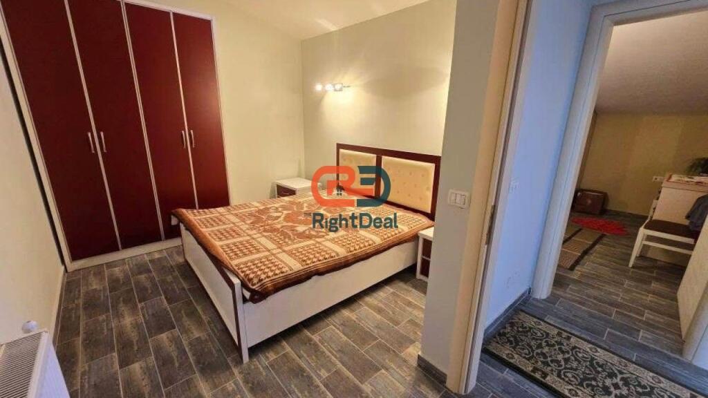 Ne Pogradec, Me Pamje Nga Liqeni Shitet Apartament 3+1+2 I Mobiluar Dhe Me Parkim!!!