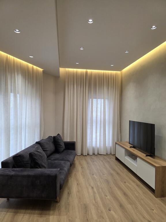 Jepet me qera 1+1 Ali Demi