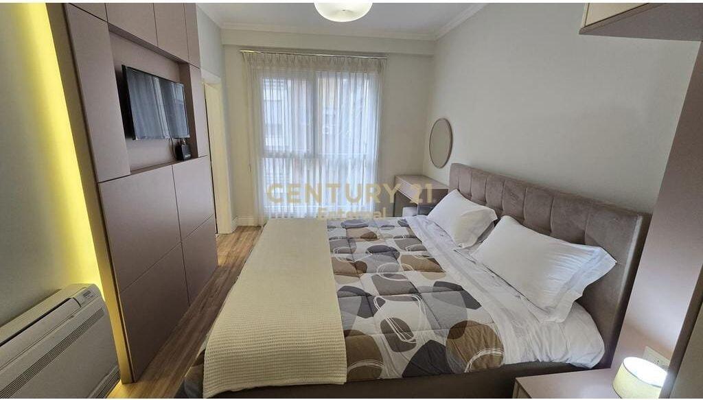 Apartament 2+1+Post Parkimi me qira tek Kompleksi Dinamo