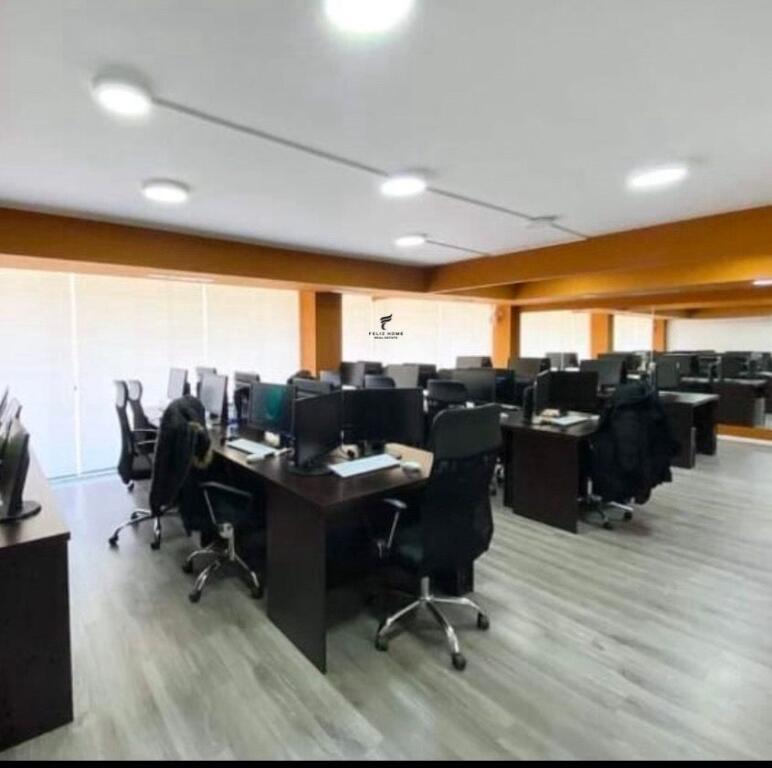 OFFICE FOR RENT 200 M2 BLOCK 3,500 EURO