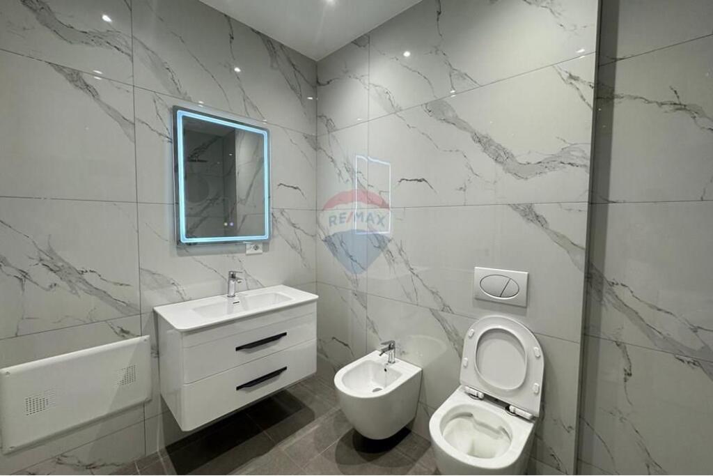 Super Apartament Luksoz tek Mine Peza