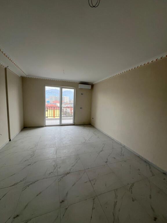 Apartament ne shitje 2+1
