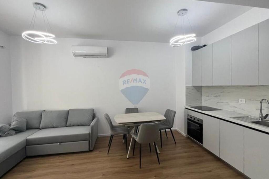 Apartament Per Qira Kompleksi Mangalem, Tirane!