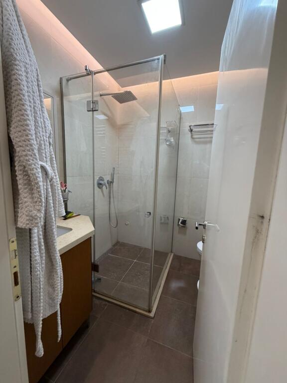 Shitet apartament 3+1+2 tek Stadiumi Air Albania