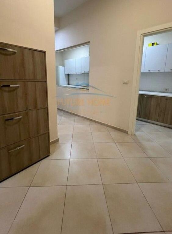 Qera , Apartament 1+1 , Fresk ,Tiranë!