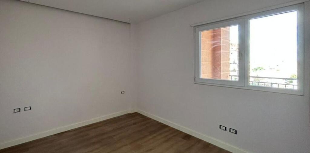 🌟 2+1 with Parking in Shkolla e Kuqe – For Sale in Strategic Location