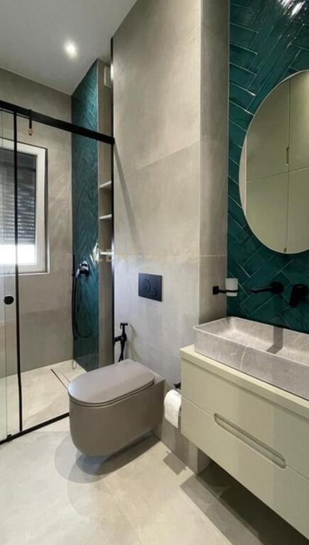 🌟 In affitto – 3+1 con veranda e parcheggio, residenza tranquilla vicino al Giardino Botanico