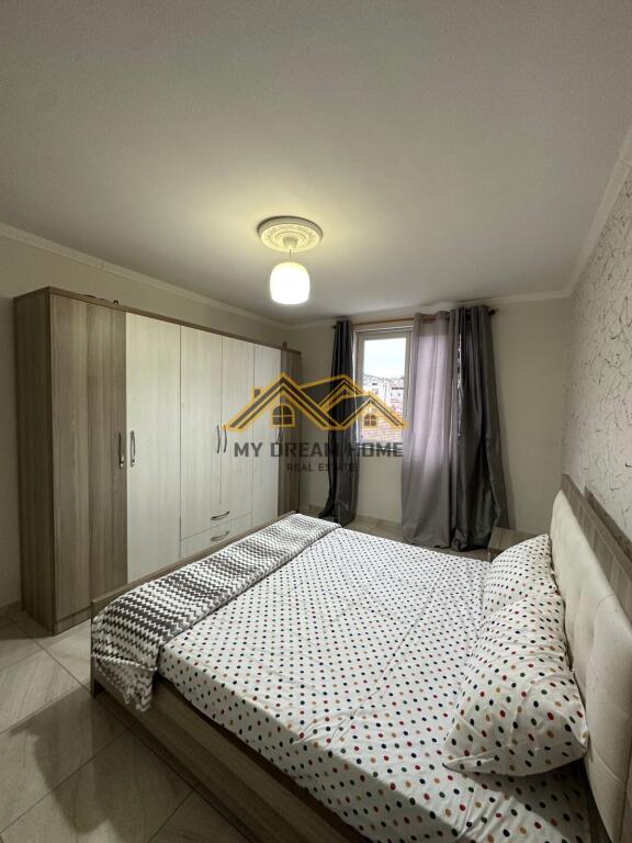 JEPET ME QERA APARTAMENTI 2+1 DURRES