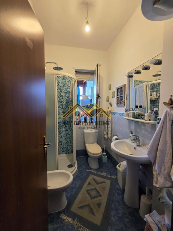 SHITET PAPAFINGO PLAZH DURRES ME PAMJE DETI!